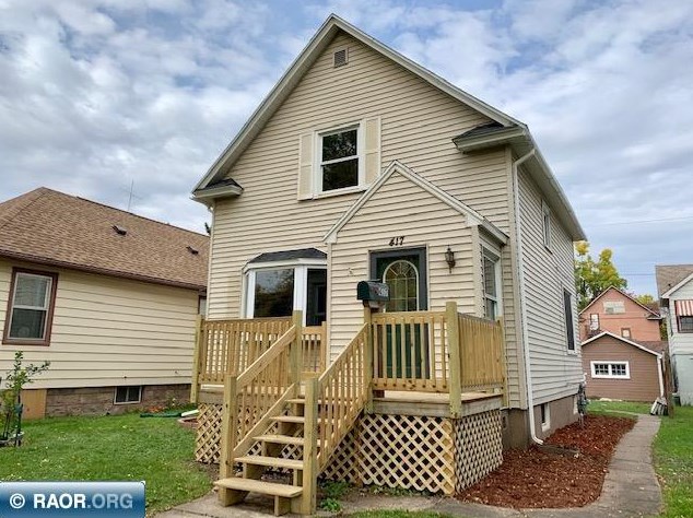 417 7th St, Virginia MN  55792-2747 exterior
