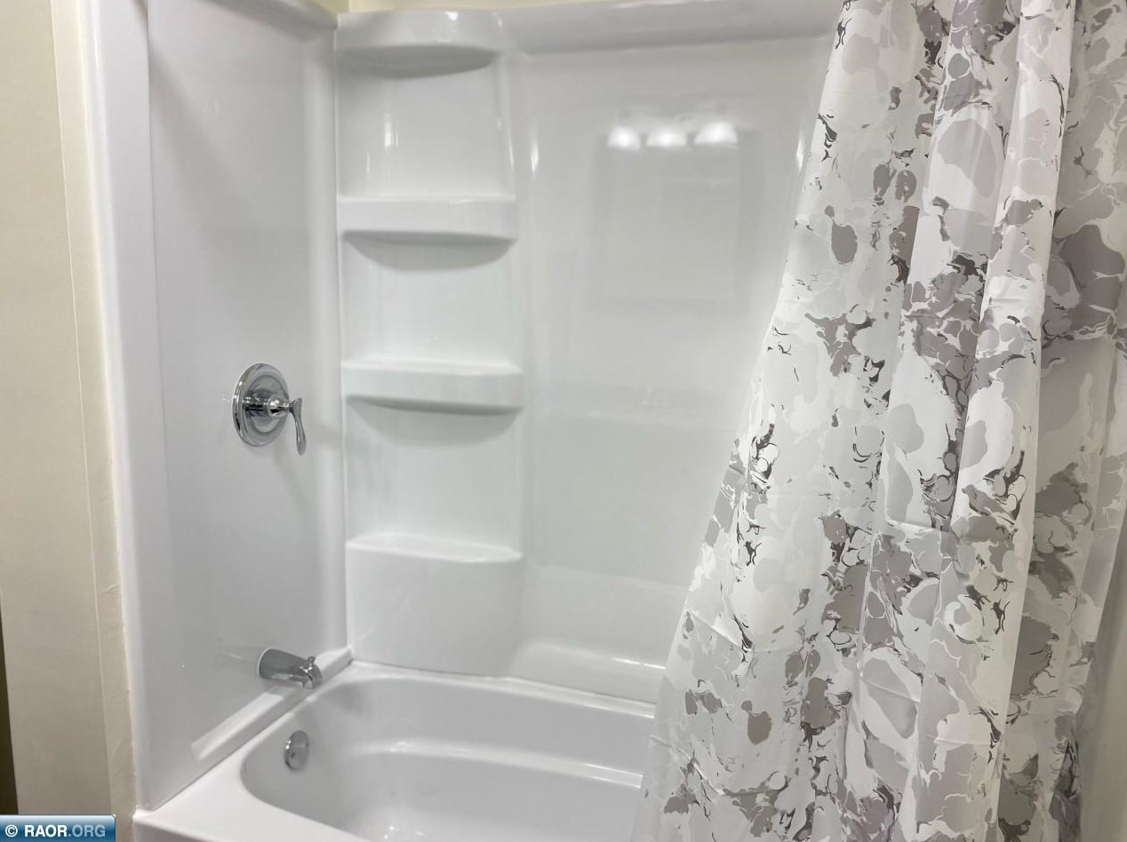 309 Elmwood Rd, Hoyt Lakes MN  55750-1212 exterior