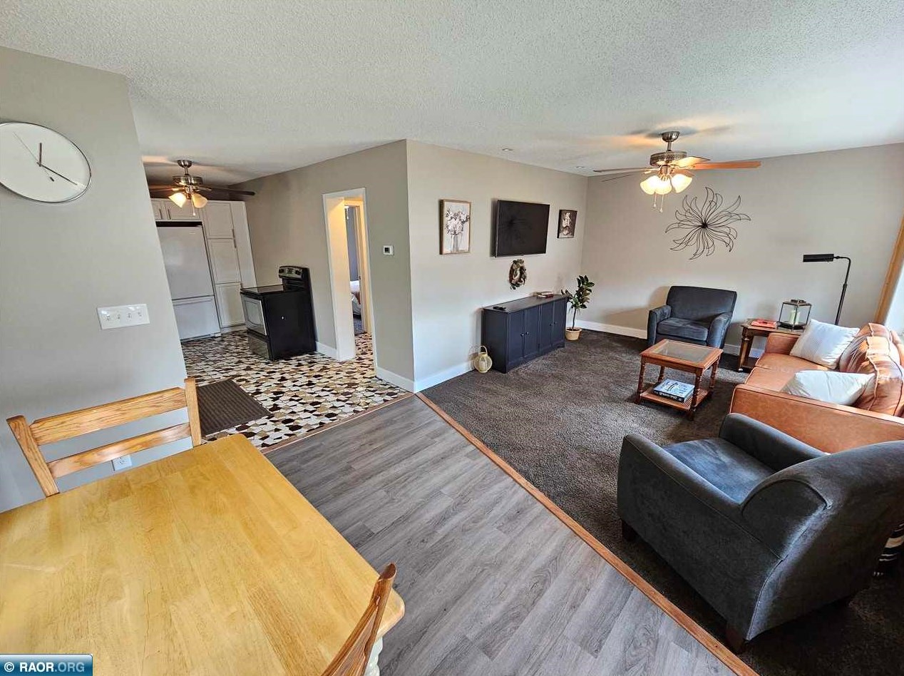 302 1st St, Chisholm MN  55719-1709 exterior