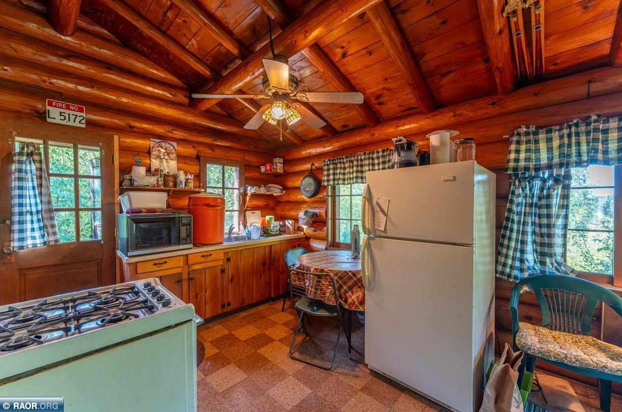 13848 Bay Rd, Ely MN 55731-8274 exterior