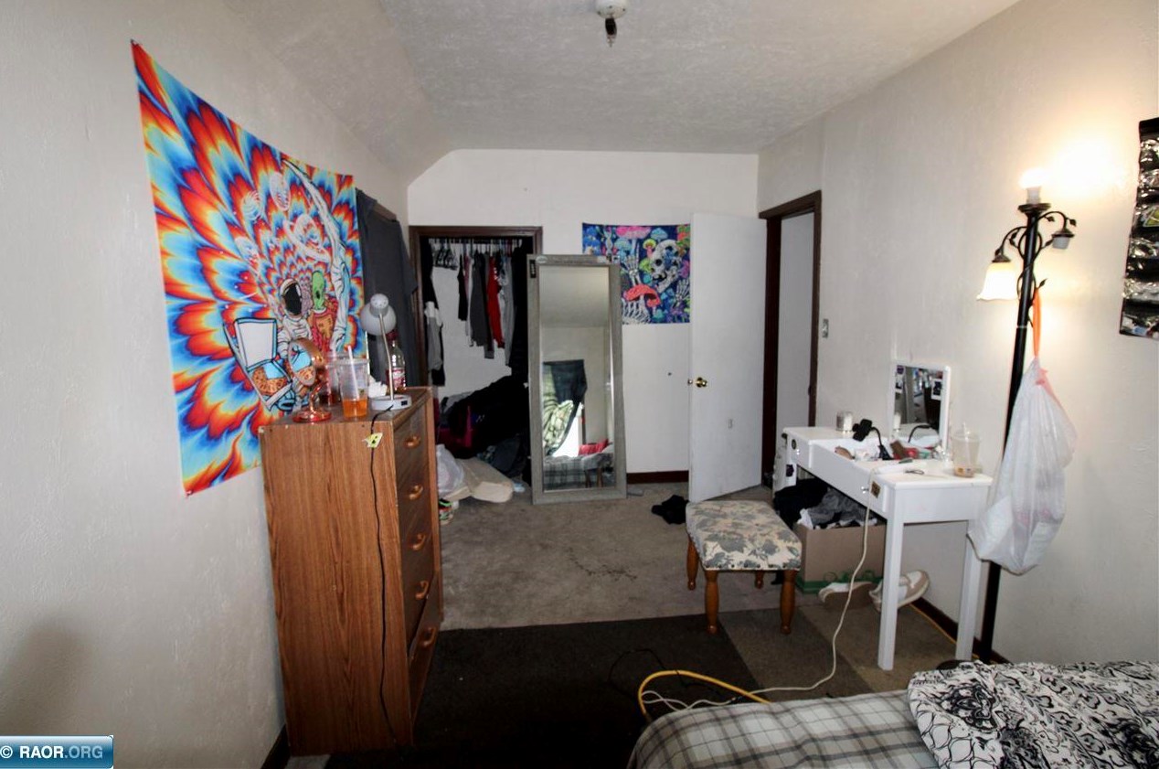 12358 Morton Ave, Hibbing MN  55746-8318 exterior