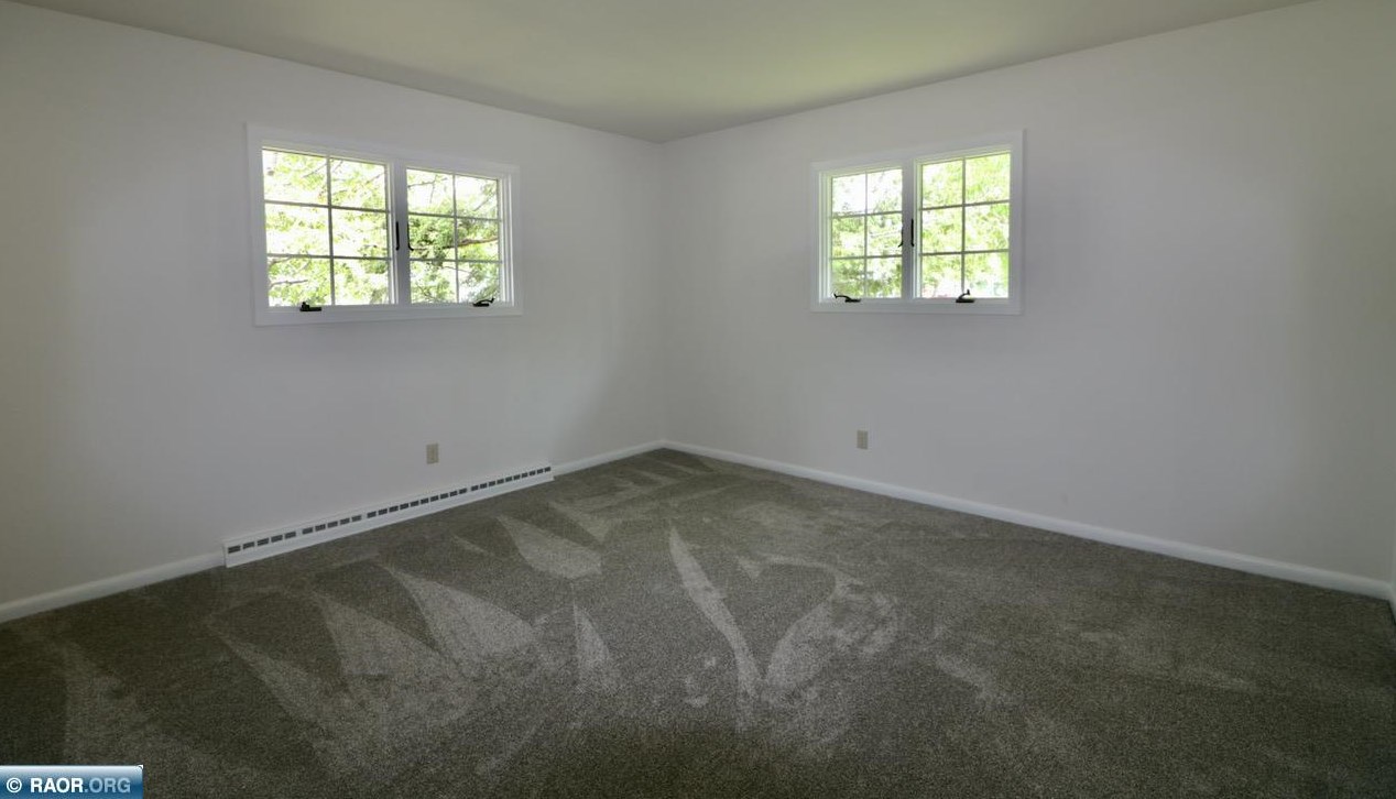 404 Coventry Rd, Hoyt Lakes MN 55750-1329 exterior