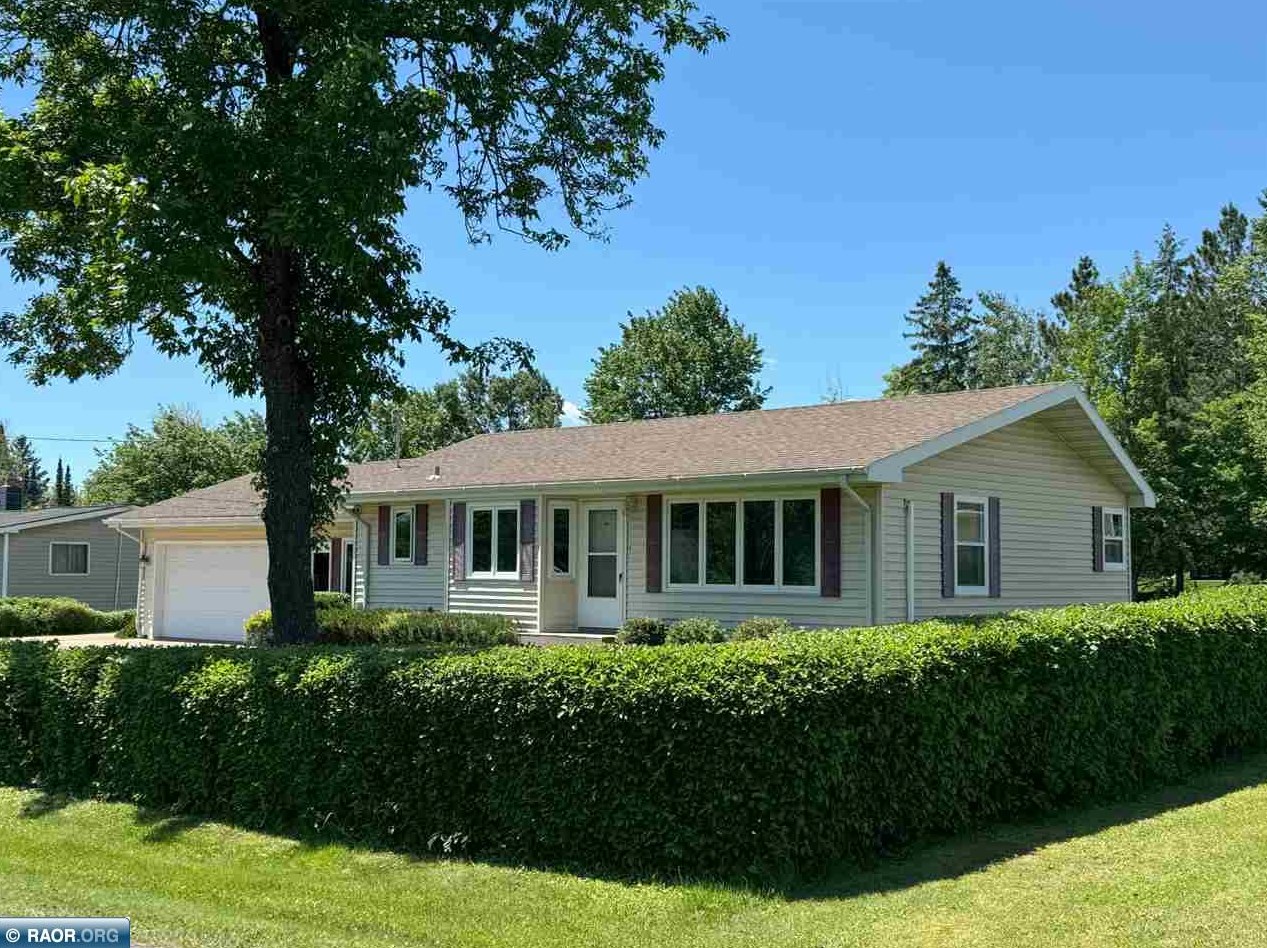 4517 3rd Ave, Hibbing MN  55746-3703 exterior