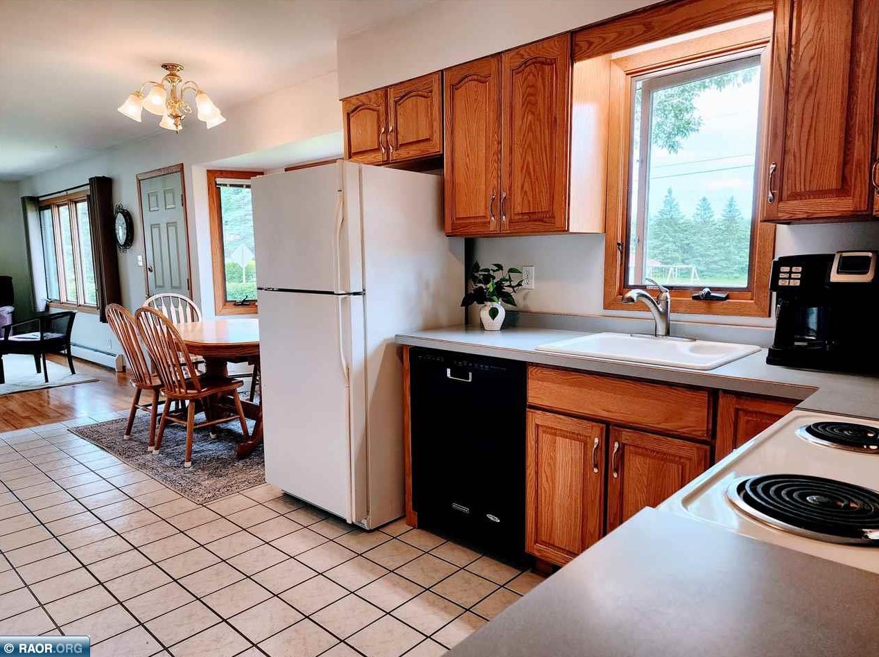 4517 3rd Ave, Hibbing MN  55746-3703 exterior