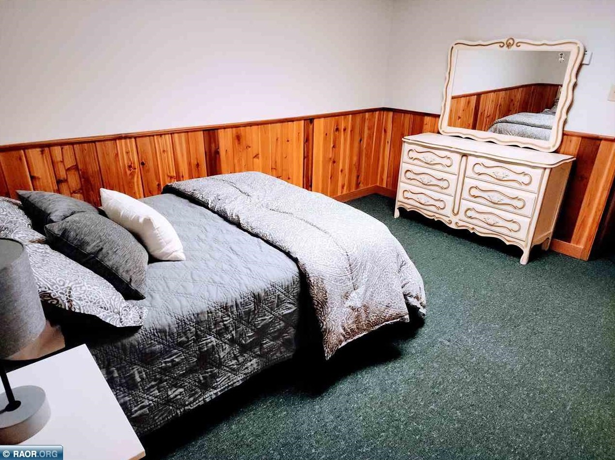 4517 3rd Ave, Hibbing MN  55746-3703 exterior