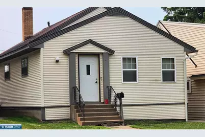 714 Cleveland, Eveleth, MN 55734 - Photo 1