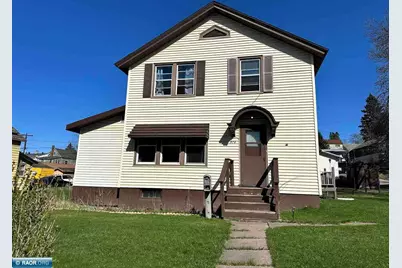 914 Douglas Ave, Eveleth, MN 55734 - Photo 1