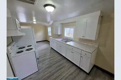 829 13th St N, Virginia, MN 55792 - Photo 3