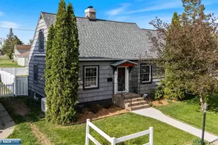 1019 N 14th St, Virginia, MN 55792 - Photo 1