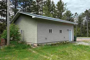 11966 Lindquist Rd, Hibbing, MN 55746 - Photo 17