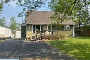 412 Kent Rd, Hoyt Lakes, MN 55750 - Photo 1