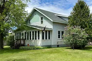 18 Shackleton St, Eveleth, MN 55734 - Photo 1