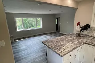 1011 Jefferson St, Eveleth, MN 55734 - Photo 5