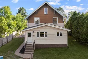 117 New York Ave E, Gilbert, MN 55741 - Photo 1