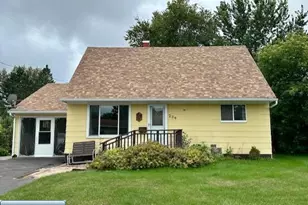 234 Suffolk Dr, Hoyt Lakes, MN 55750 - Photo 1