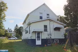 118 E Indiana Ave, Gilbert, MN 55741 - Photo 3