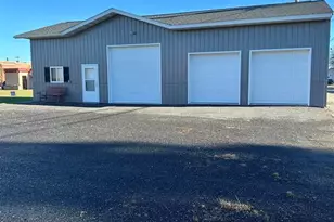 425 4th St, International Falls, MN 56649 - Photo 3