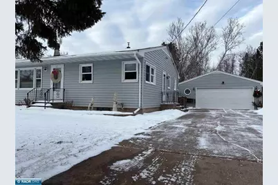 1621 E 39th St, Hibbing, MN 55746 - Photo 1