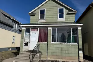 922 S 5th Ave, Virginia, MN 55792 - Photo 1