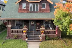 411 S 8th St, Virginia, MN 55792 - Photo 1