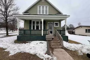 401 NW 1st Ave, Chisholm, MN 55719 - Photo 1