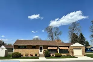 1102 S 12th St, Virginia, MN 55792 - Photo 1