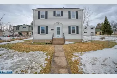 2815 1st Ave, Hibbing, MN 55746 - Photo 1