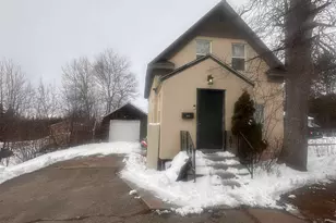 1013 W 2nd St, Eveleth, MN 55734 - Photo 1