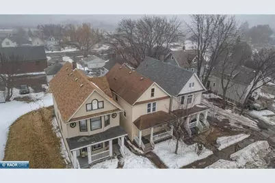 2424 W 2nd St, Duluth, MN 55806 - Photo 1