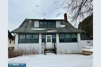 512 E 16th St, Hibbing, MN 55746 - Photo 1
