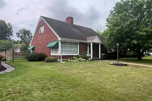 816 E 25th St, Hibbing, MN 55746 - Photo 1