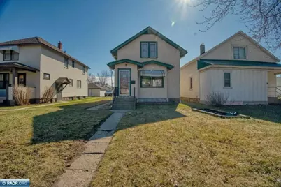 1522 13th Ave E, Hibbing, MN 55746 - Photo 1