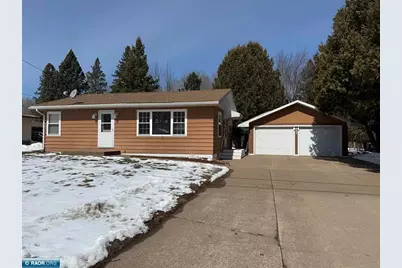 1803 E 39th Street, Hibbing, MN 55746 - Photo 1