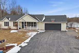 515 W 15th Ave, Eveleth, MN 55734 - Photo 1