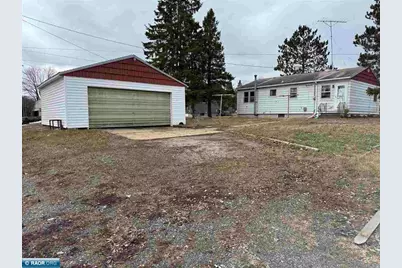512 Memorial Dr, Buhl, MN 55713 - Photo 11
