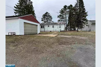 512 Memorial Dr, Buhl, MN 55713 - Photo 9