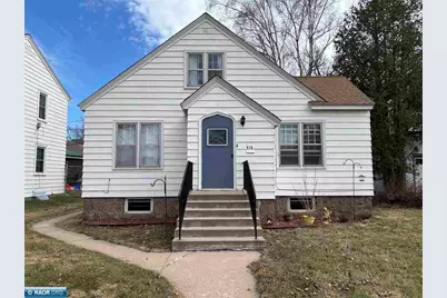 910 Minnesota Street, Hibbing, MN 55746 - Photo 1