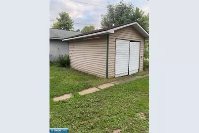 2605 E 4th Ave, Hibbing, MN 55746 - Photo 25
