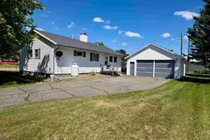 32 Dogwood Blvd, Babbitt, MN 55706 - Photo 1