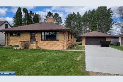 523 E 38th Street, Hibbing, MN 55746 - Photo 1