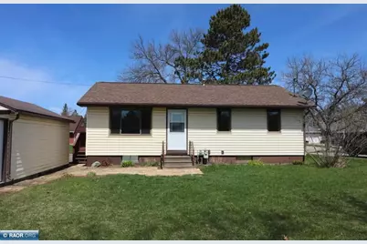 218 Dorchester Dr., Hoyt Lakes, MN 55750 - Photo 3