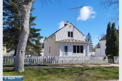 324 SW 8th Street, Chisholm, MN 55719 - Photo 1