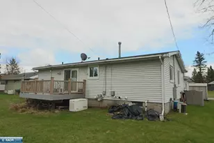 720 Summit St, Aurora, MN 55705 - Photo 5