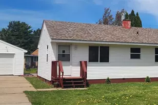31 Erie St, Aurora, MN 55705 - Photo 1