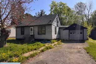17 E Pkwy, Virginia, MN 55792 - Photo 1