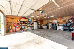 304 E James St, Ely, MN 55731 - Photo 25