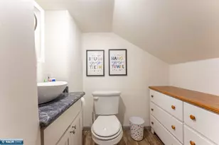304 E James St, Ely, MN 55731 - Photo 23