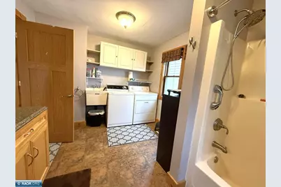 37 E Boundary, Ely, MN 55731 - Photo 9