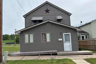 114 4th Ave, Nashwauk, MN 55769 - Photo 1