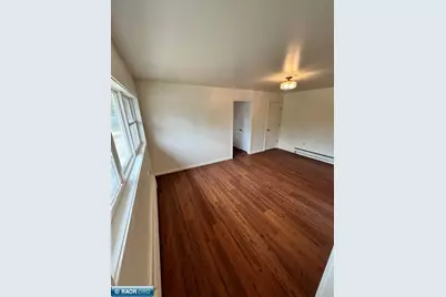 2401 7th Ave E, Hibbing, MN 55746 - Photo 17